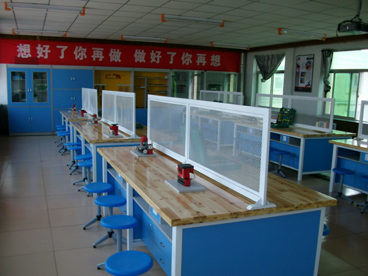 通用技術(shù)實驗室設(shè)備