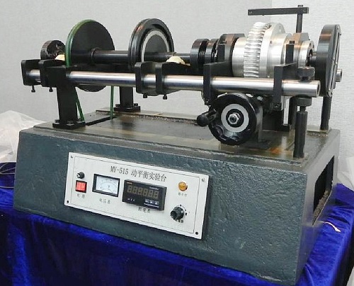 動(dòng)平衡原理實(shí)驗(yàn)臺(tái)