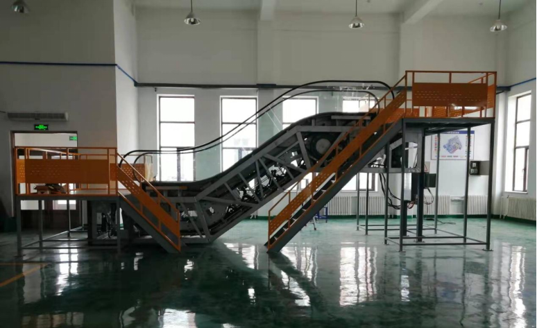 自動扶梯維修與保