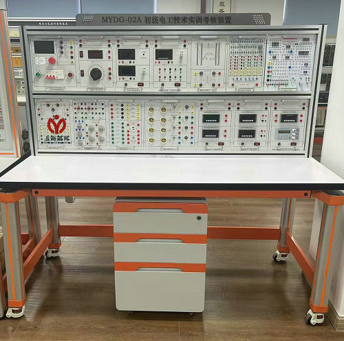 初級(jí)電工技術(shù)實(shí)訓(xùn)