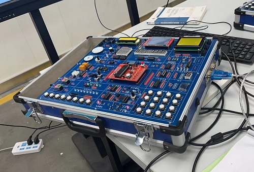 多種CPU單片機(jī)實(shí)驗(yàn)