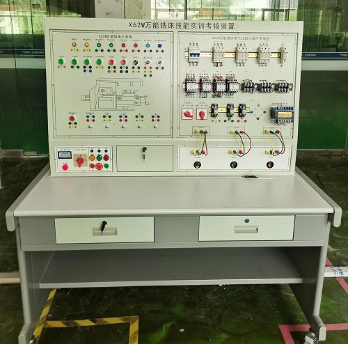 萬(wàn)能銑床實(shí)訓(xùn)及技